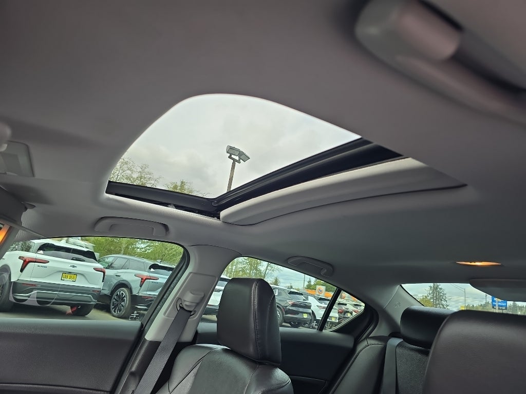 2017 Acura ILX w/Premium Pkg