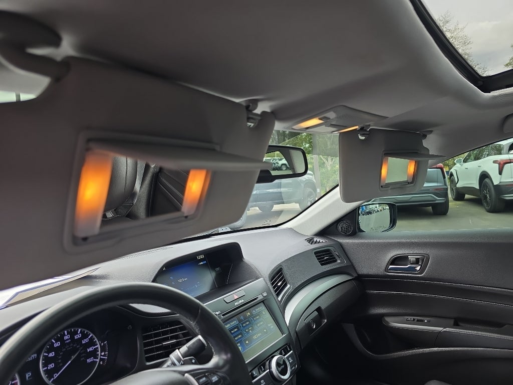 2017 Acura ILX w/Premium Pkg