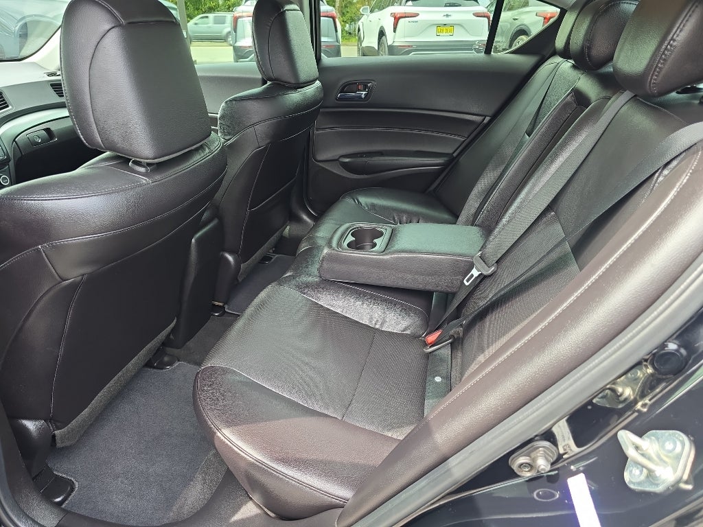 2017 Acura ILX w/Premium Pkg