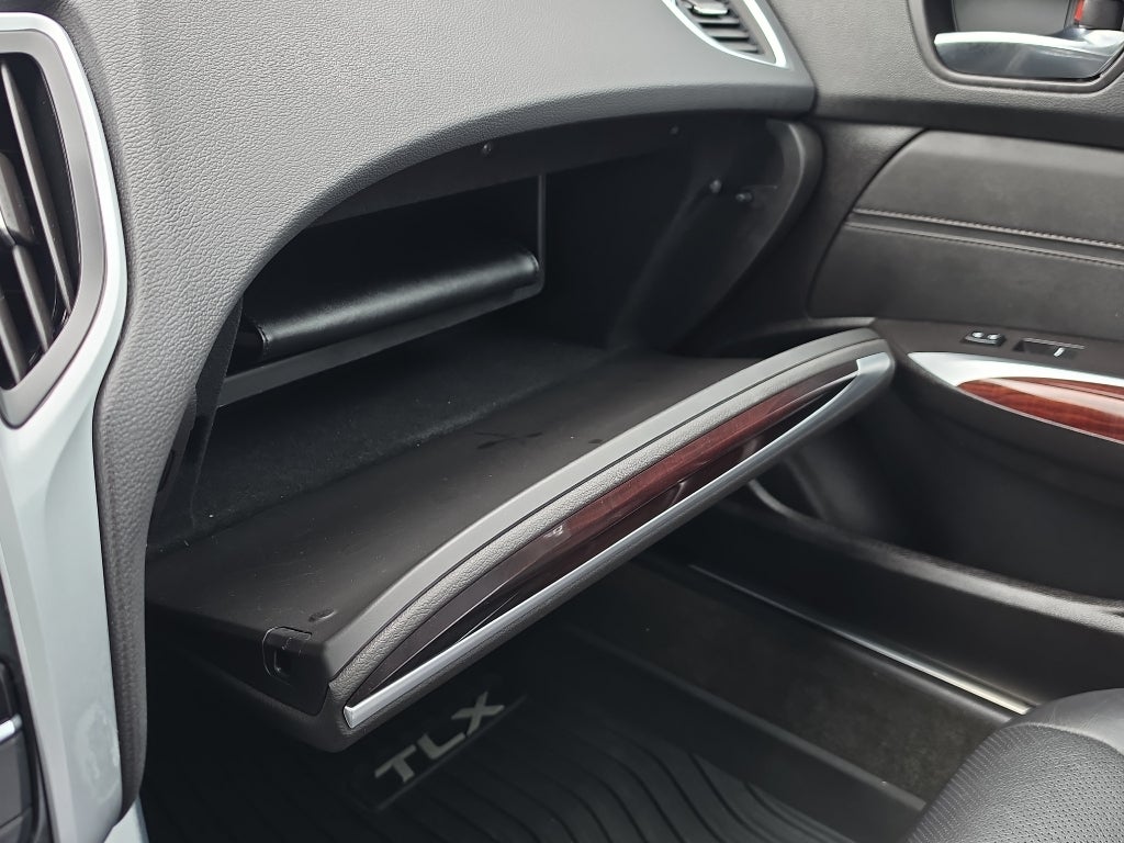 2017 Acura TLX V6 w/Advance Pkg