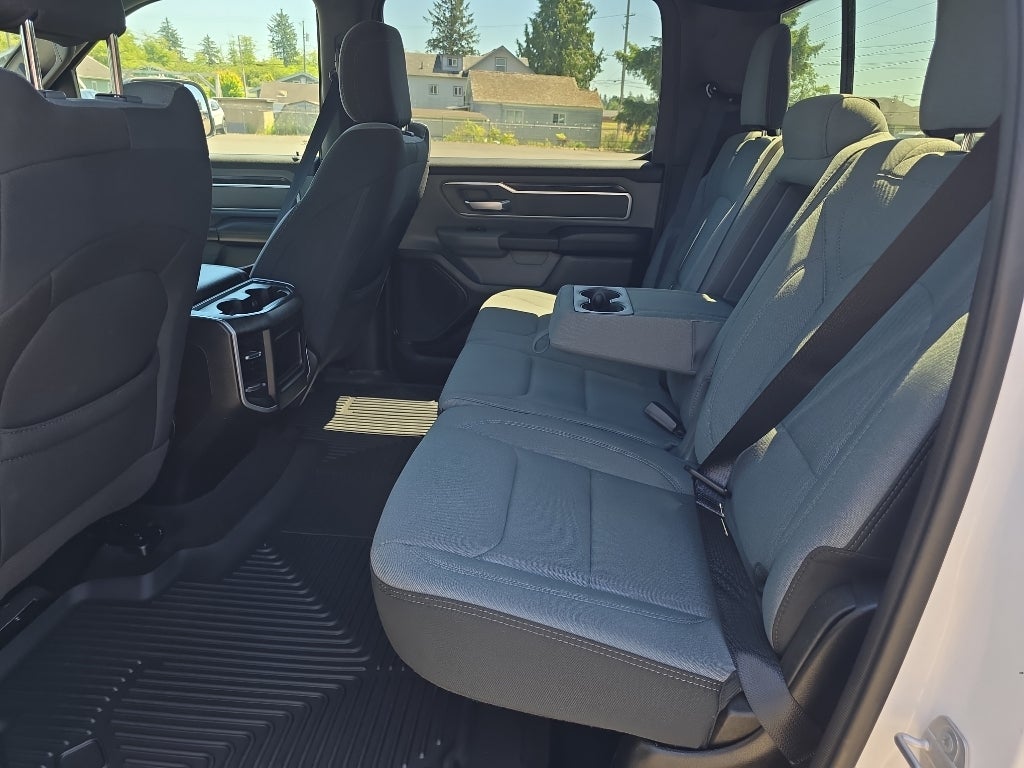 2021 RAM 1500 Big Horn Crew Cab 4x4 6'4" Box