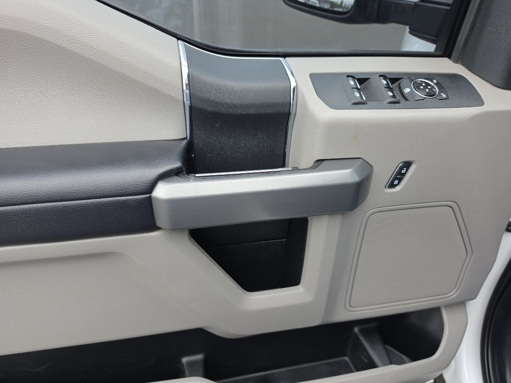 2017 Ford Super Duty F-350 SRW Platinum