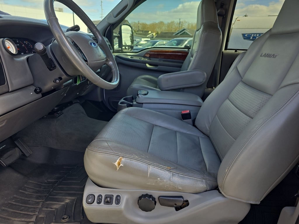 2003 Ford Super Duty F-350 SRW XL