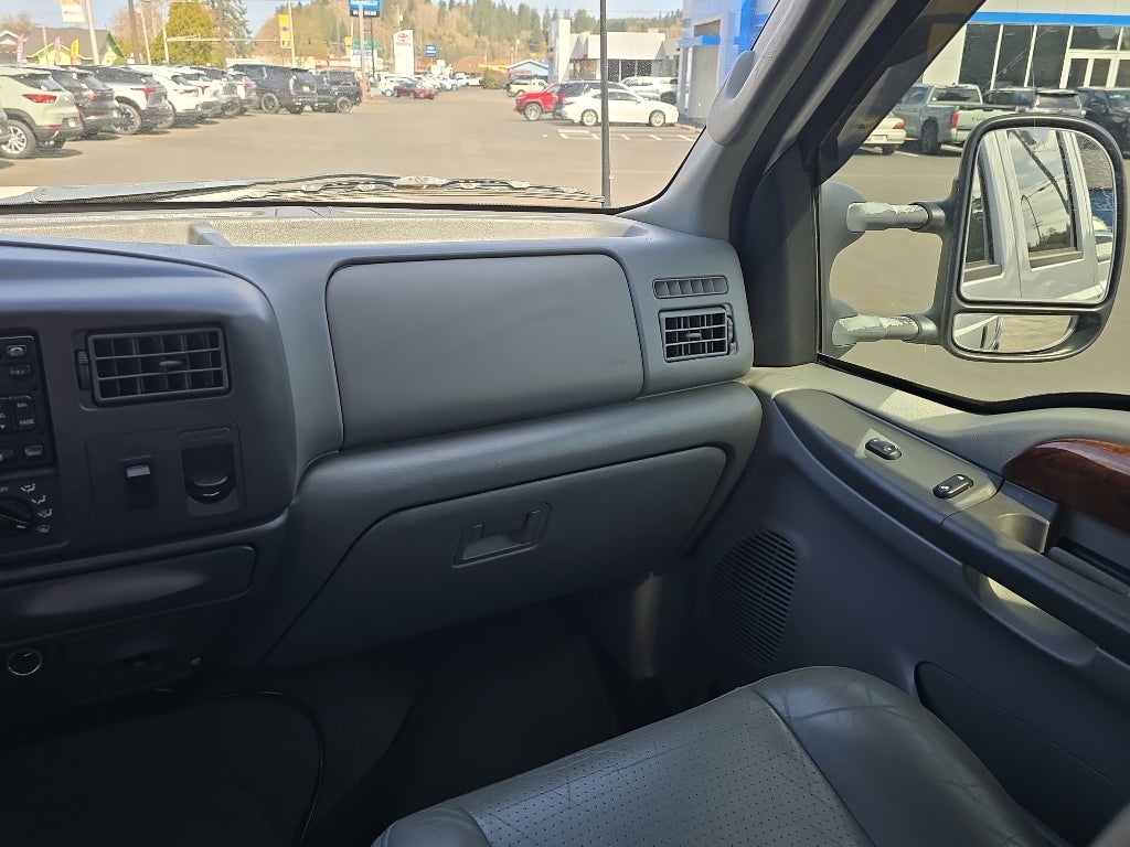 2003 Ford Super Duty F-350 SRW XL
