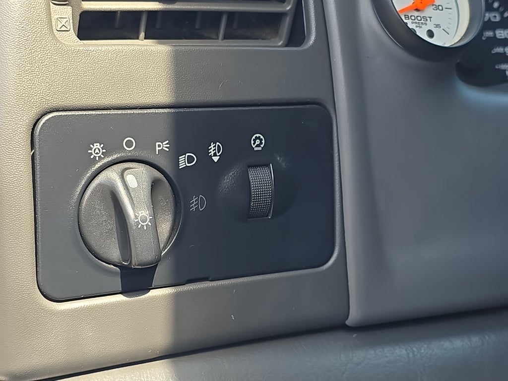 2003 Ford Super Duty F-350 SRW XL