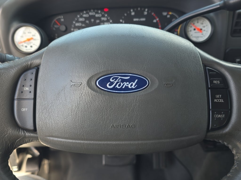 2003 Ford Super Duty F-350 SRW XL