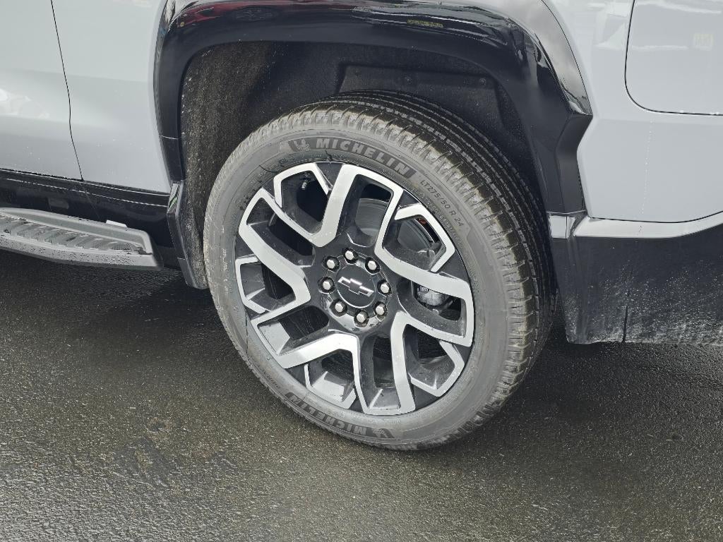 2025 Chevrolet Silverado EV RST - Max Range