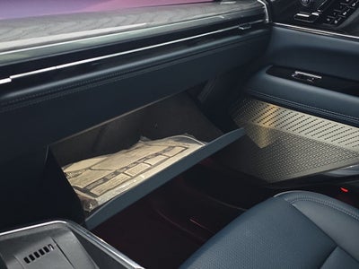 2025 Cadillac ESCALADE IQ Sport 2