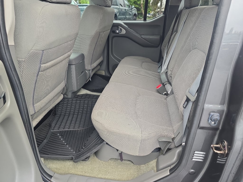 2016 Nissan Frontier SV