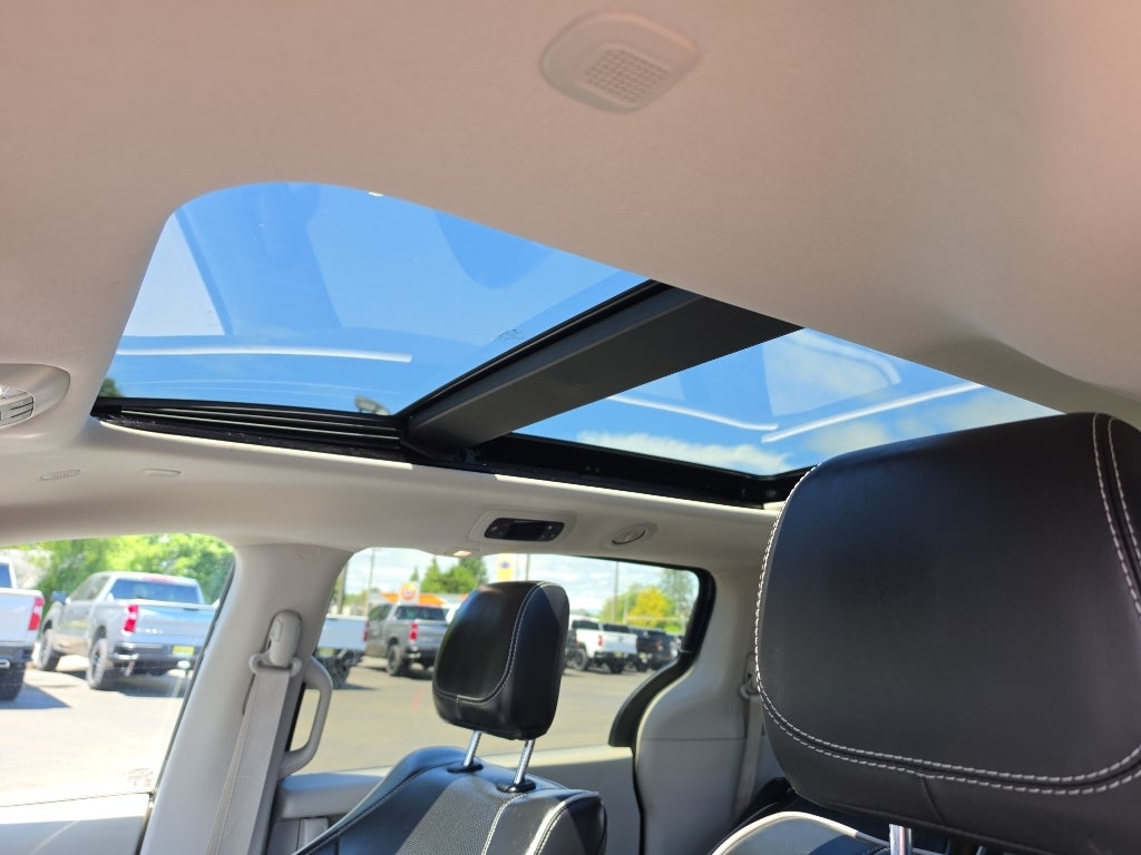2023 Chrysler Pacifica Hybrid Limited