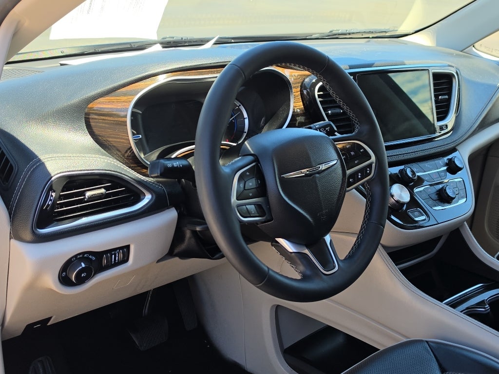 2023 Chrysler Pacifica Hybrid Limited