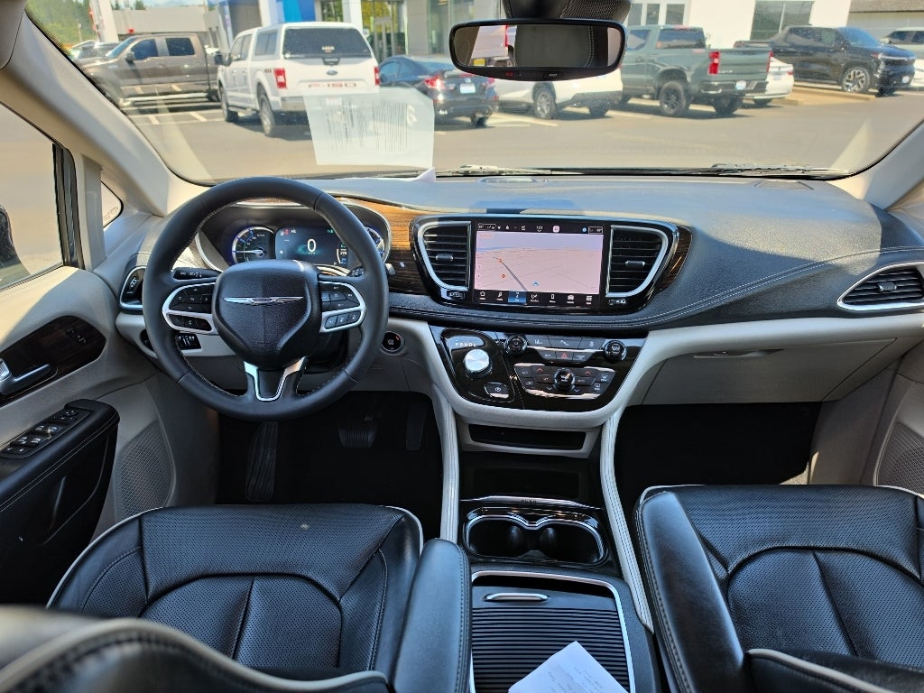 2023 Chrysler Pacifica Hybrid Limited