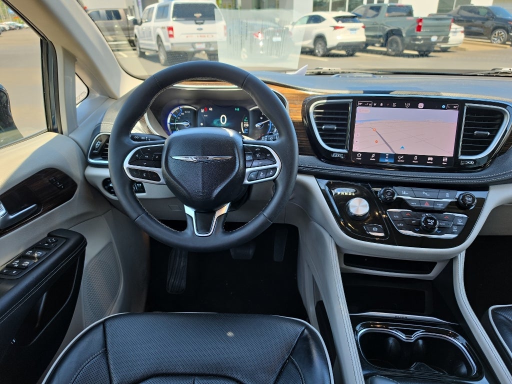 2023 Chrysler Pacifica Hybrid Limited