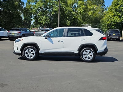 2025 Toyota RAV4 LE