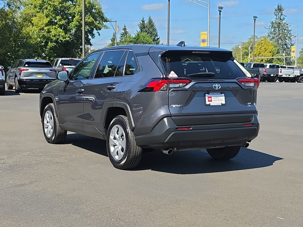 2025 Toyota RAV4 LE