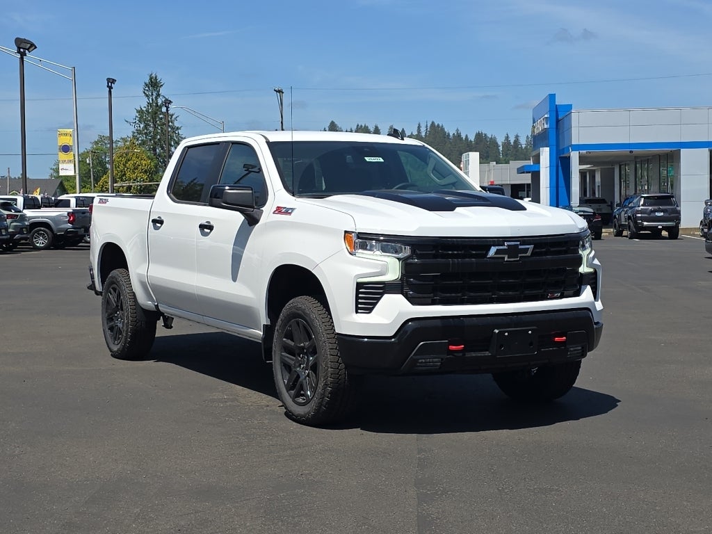 2026 Chevrolet Silverado 1500 LT Trail Boss - Photo 2