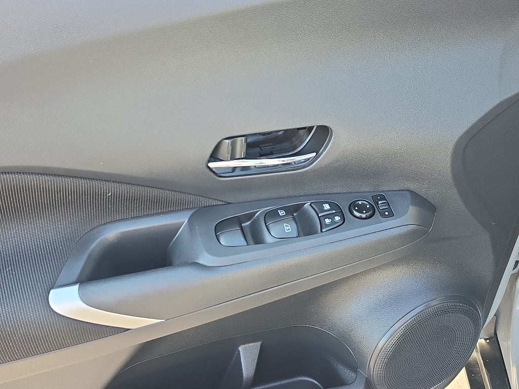 2022 Nissan Kicks SV Xtronic CVT