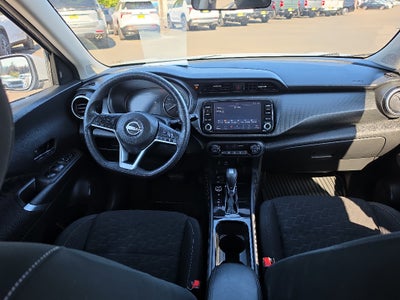 2022 Nissan Kicks SV Xtronic CVT