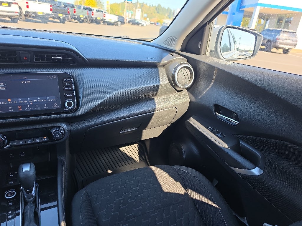2022 Nissan Kicks SV Xtronic CVT