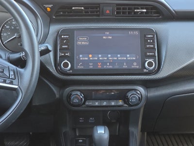2022 Nissan Kicks SV Xtronic CVT