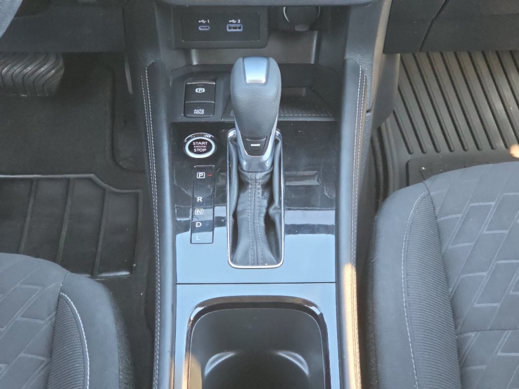 2022 Nissan Kicks SV Xtronic CVT