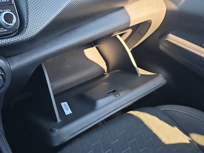 2022 Nissan Kicks SV Xtronic CVT