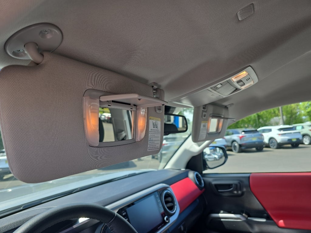 2022 Toyota Tacoma 4WD SR