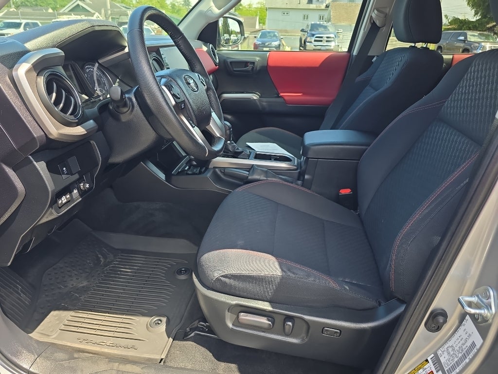 2022 Toyota Tacoma 4WD SR