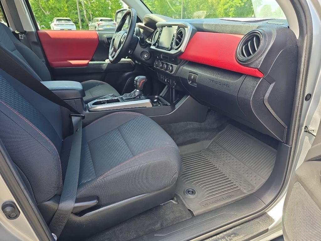 2022 Toyota Tacoma 4WD SR