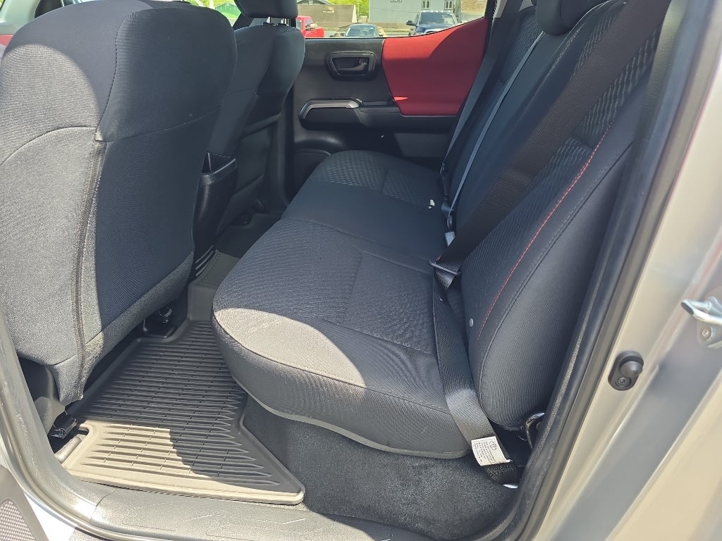2022 Toyota Tacoma 4WD SR
