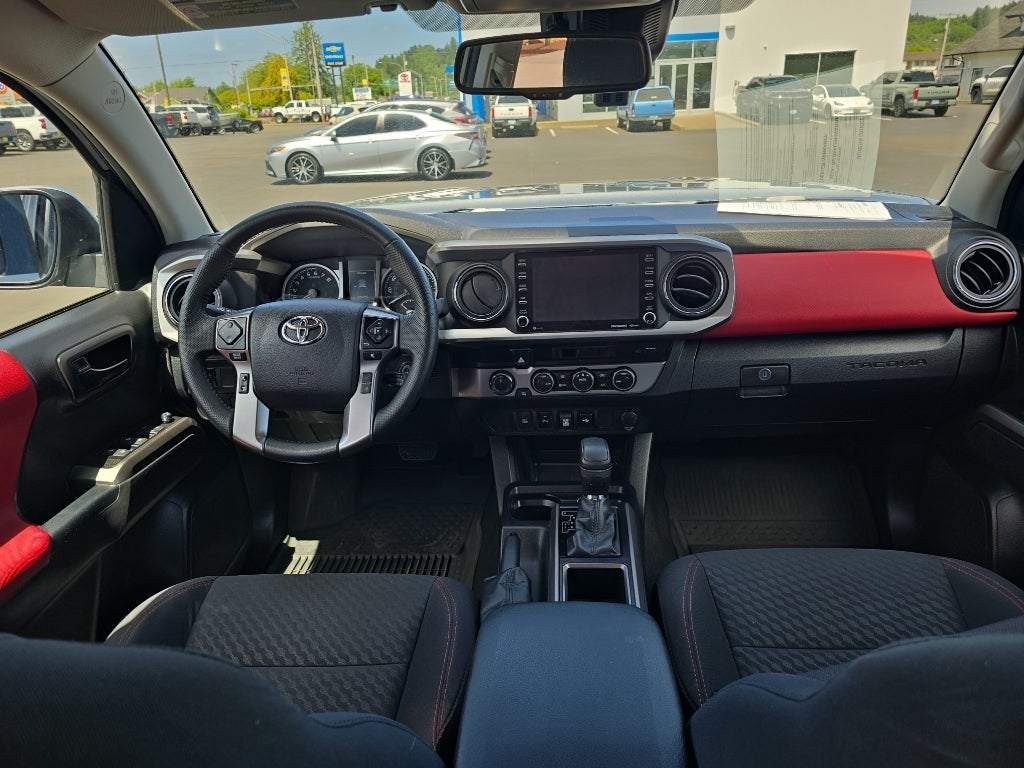 2022 Toyota Tacoma 4WD SR