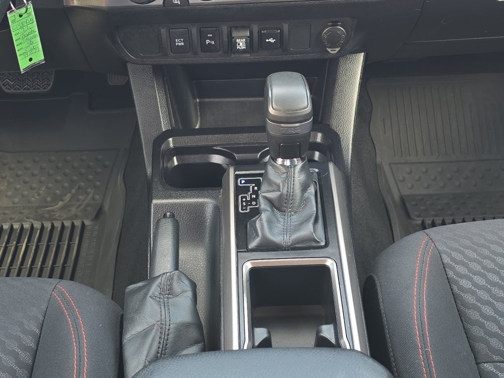 2022 Toyota Tacoma 4WD SR