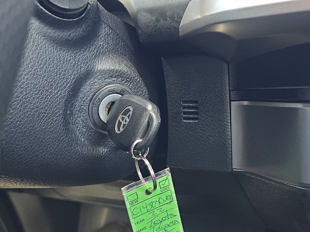 2022 Toyota Tacoma 4WD SR