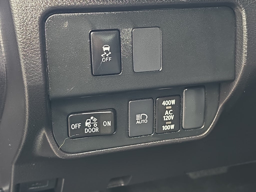 2023 Toyota Tacoma 4WD SR5
