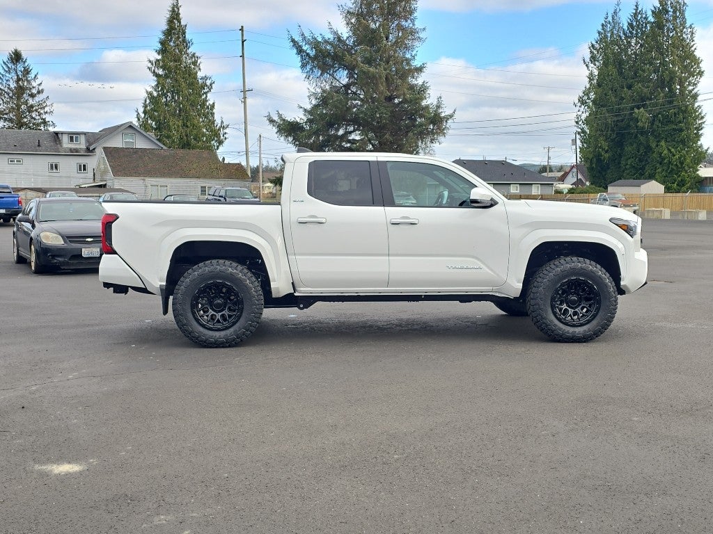 2026 Toyota Tacoma 4WD SR5