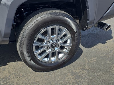 2024 Toyota Tacoma 4WD SR5