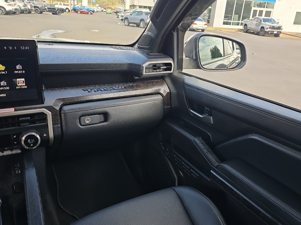 2024 Toyota Tacoma 4WD SR5