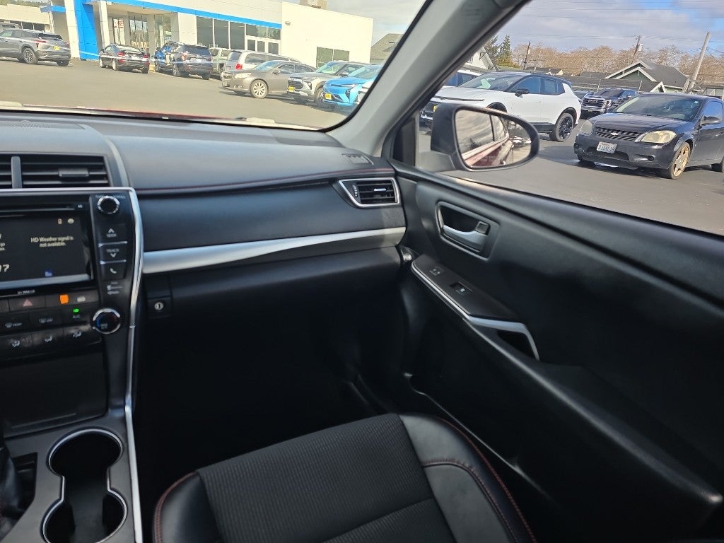 2016 Toyota Camry XLE