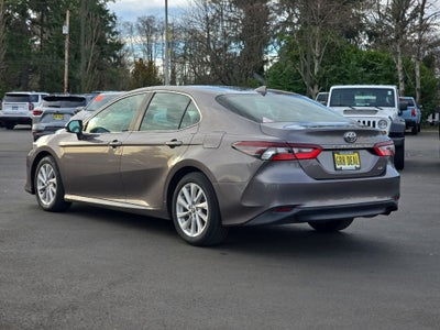 2022 Toyota Camry LE