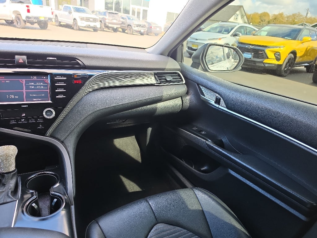 2020 Toyota Camry SE