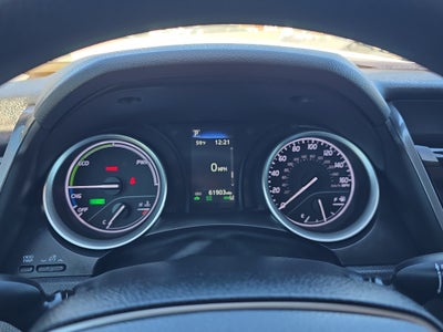 2022 Toyota Camry Hybrid LE
