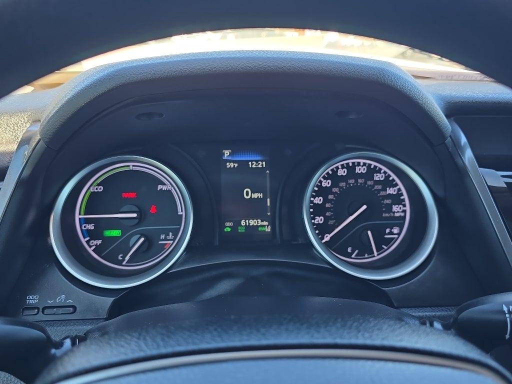 2022 Toyota Camry Hybrid LE