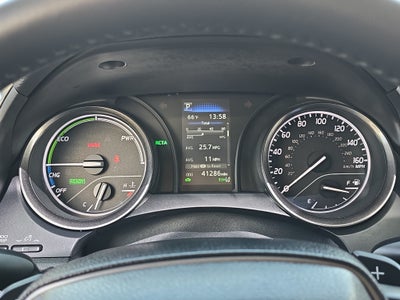 2022 Toyota Camry Hybrid SE