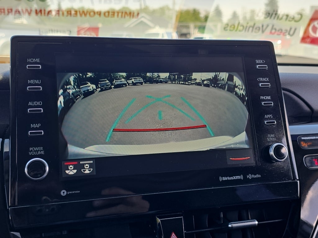 2022 Toyota Camry Hybrid SE