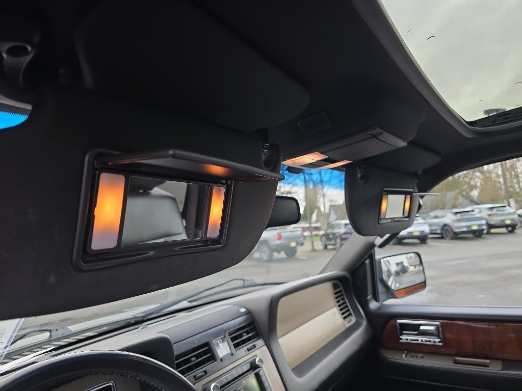 2012 Lincoln Navigator Base