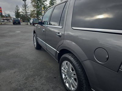 2012 Lincoln Navigator Base