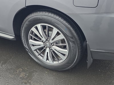 2017 Nissan Pathfinder SL