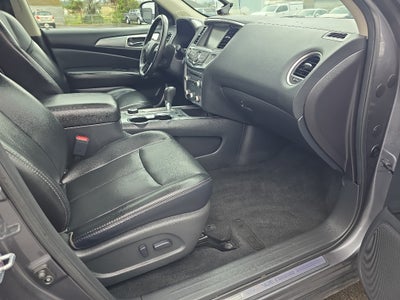 2017 Nissan Pathfinder SL