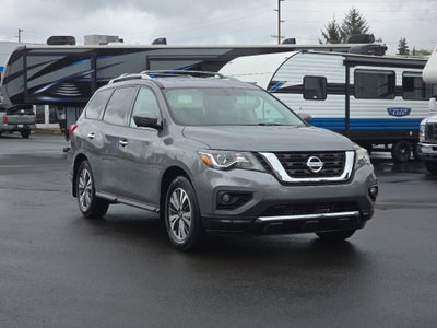 2017 Nissan Pathfinder SL