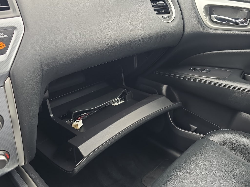 2017 Nissan Pathfinder SL